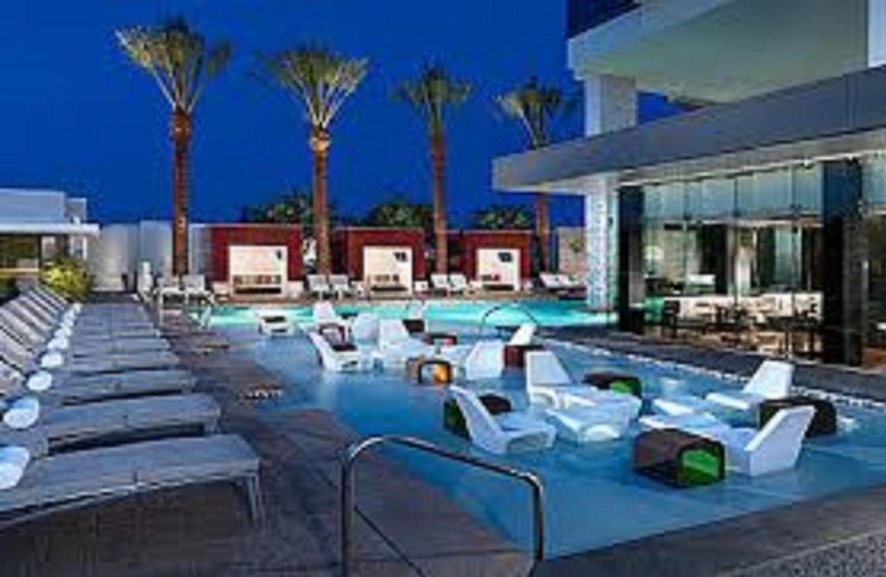 Luxury Suites at Palms Place