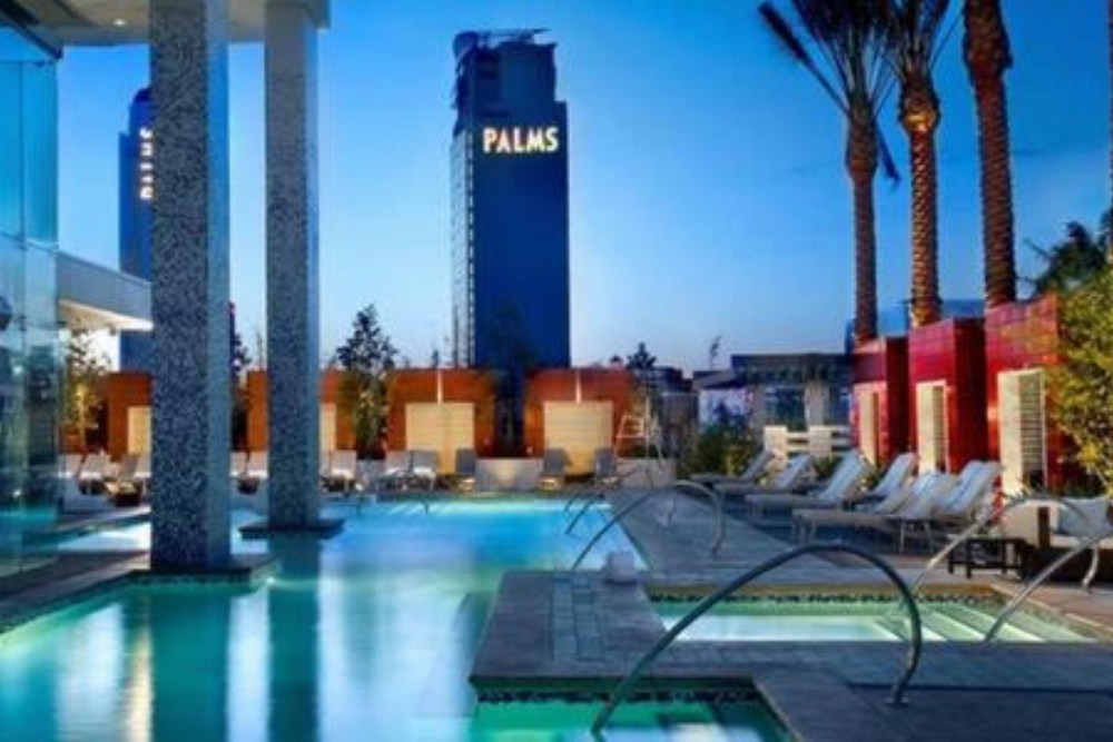 Luxury Suites at Palms Place
